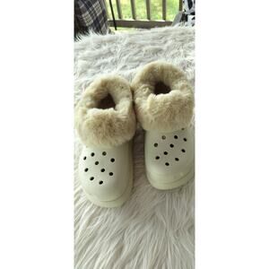 4036) Crocs Unisex Adult Furever Crushed Faux Fur Lined Clogs siZe M6/W8